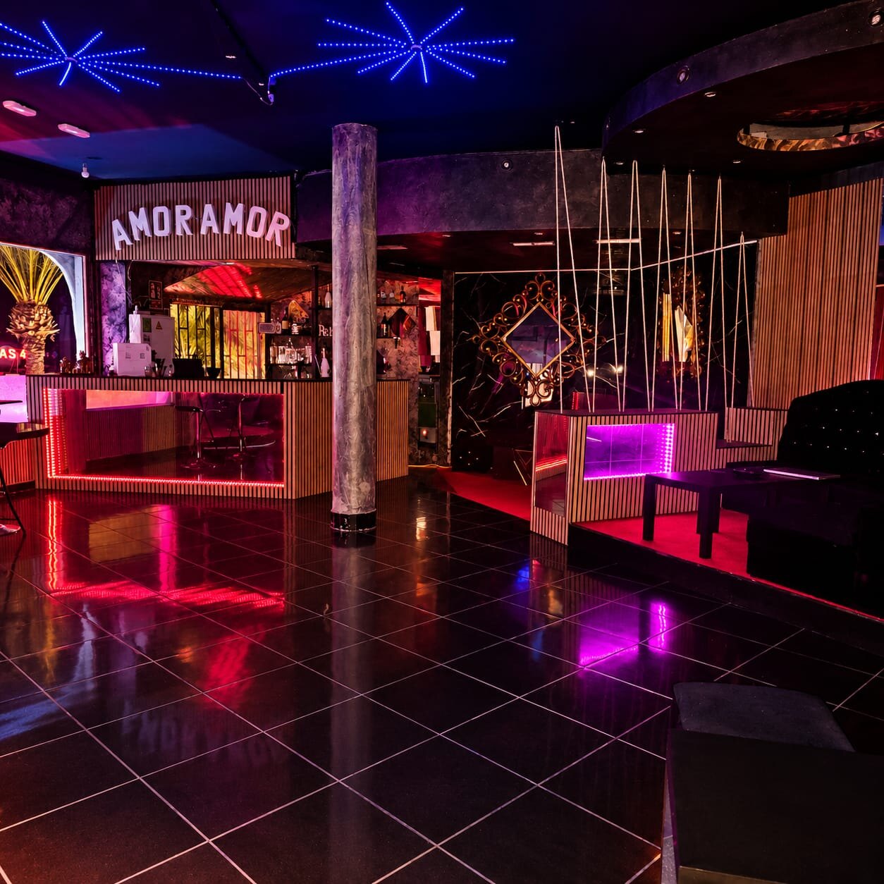 Amor Amor bar and dance floor